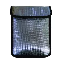 Poche isotherme amovible pour sac de secours